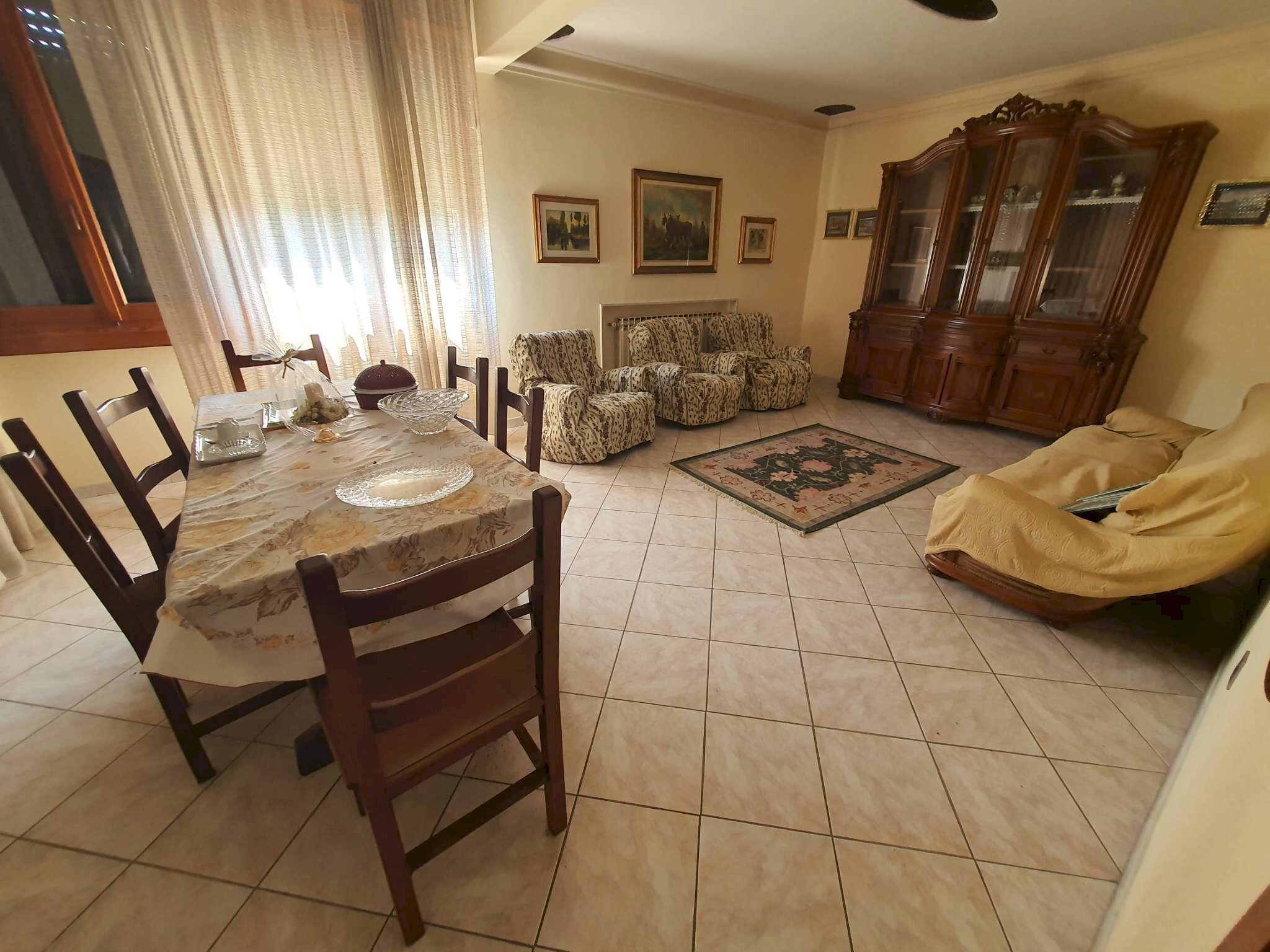 salone - Villa via Buonarroti, Pizzighettone - photo 3