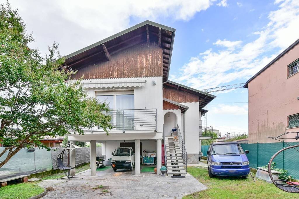 Facciata - Apartment via Trieste, 9, Erba - photo 1