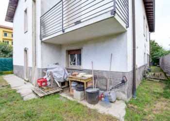 Giardino - Appartamento via Trieste, 9, Erba - foto 6