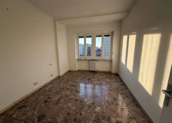 Camera da letto - Trilocale via Valdengo, 2, Torino - foto 5