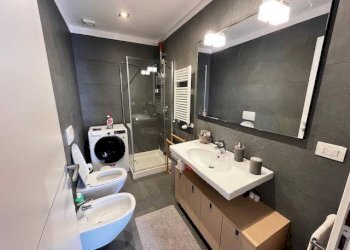 Bagno - Bilocale piazza Antonio Pittaluga, 2, Genova - foto 10