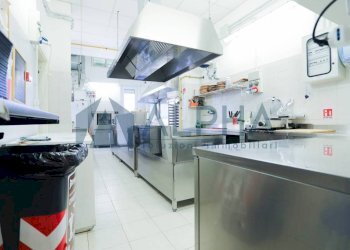 Interno non residenziale - Bar Tavola Calda - Fredda via Lago Margherita, Rimini - foto 15