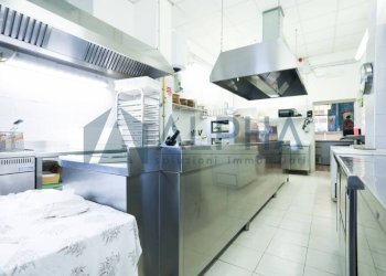 Interno non residenziale - Bar Tavola Calda - Fredda via Lago Margherita, Rimini - foto 19