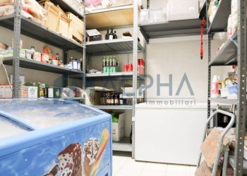 Interno non residenziale - Bar Tavola Calda - Fredda via Lago Margherita, Rimini - foto 24