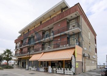 Facciata - Bar Tavola Calda - Fredda via Lago Margherita, Rimini - foto 30