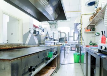 Interno non residenziale - Bar Tavola Calda - Fredda via Lago Margherita, Rimini - foto 50