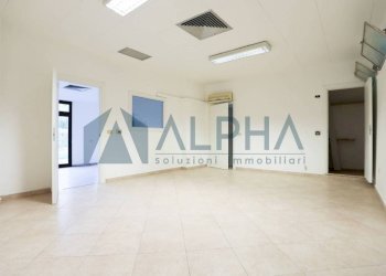 Interno non residenziale - Negozio via Sebenico, Bellaria-Igea Marina - foto 8