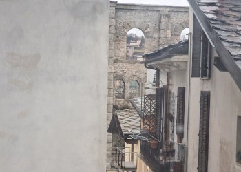 Trilocale piazza Plouves, Aosta - foto 10