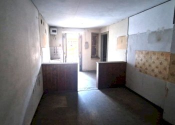 Trilocale piazza Plouves, Aosta - foto 8