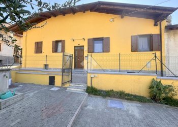 Semi-detached house Via Gran Porta, Bussoleno - photo 3