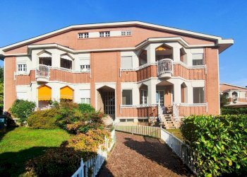 Trilocale via Bardonecchia 15bis, Vinovo - foto 1