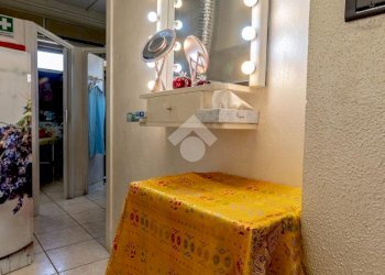 Shop Negozio P.zza della repubblica, Monte San Pietro - photo 4