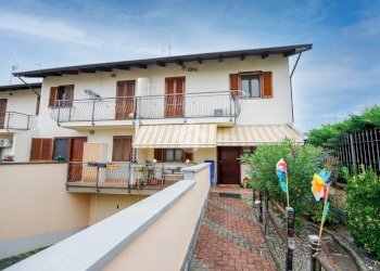 Villa a Schiera Via salvo d'acquisto, Rivarolo Canavese - foto 1