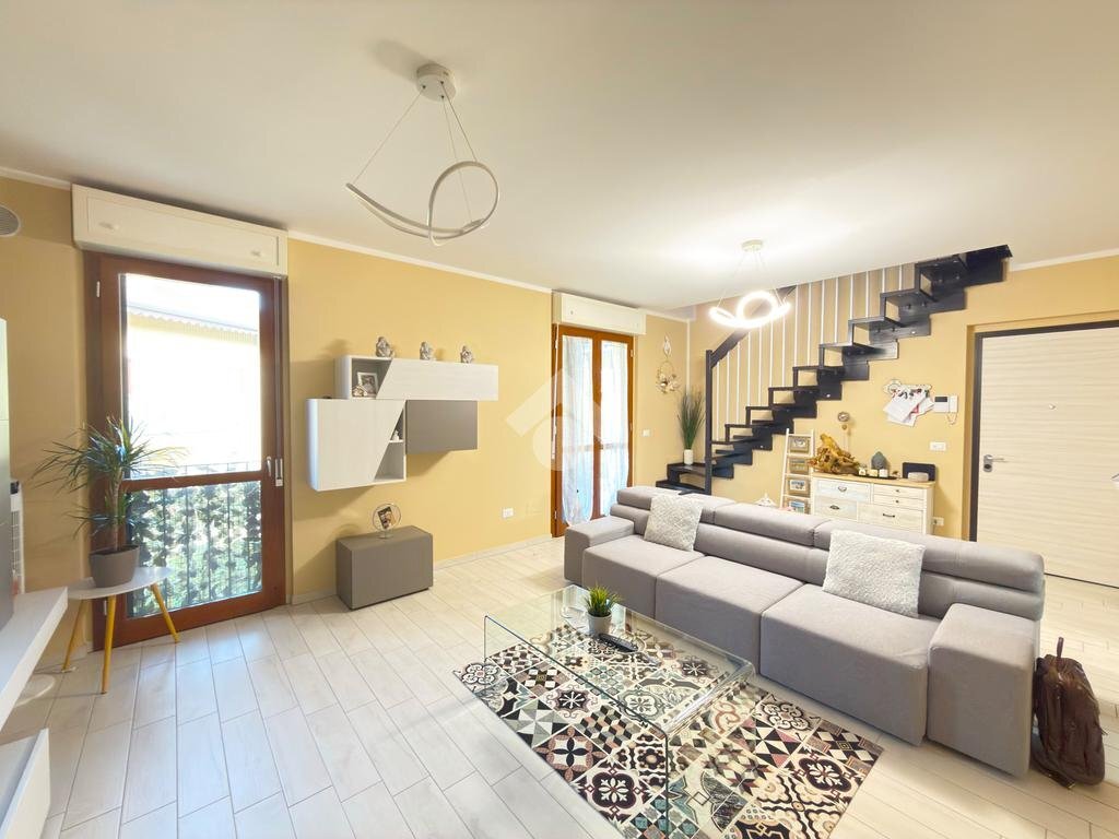 Apartment Via Rodolfo Reguzzoni, Giaveno - photo 2