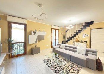 Appartamento Via Rodolfo Reguzzoni, Giaveno - foto 2