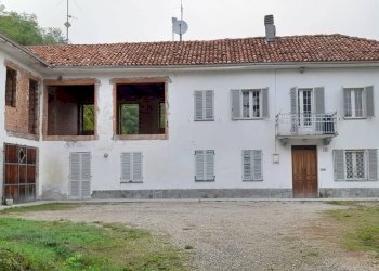 Rustic Via Trezzo Tinella, Neviglie - photo 1