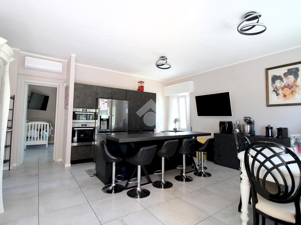 Casa indipendente Via Borghetto, Mirandola - foto 1