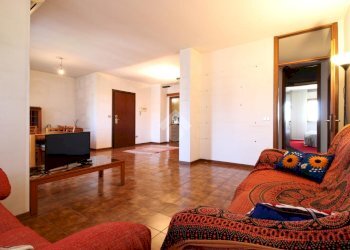 Three-room apartment Via Duccio di Buoninsegna, Assago - photo 4