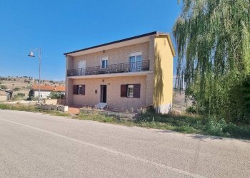 Foto 1 - Casa indipendente SP 157, Sant'Arcangelo Trimonte - foto 1