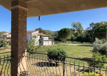 Foto 21 - Villa Via Pignotti
 
37 bis, Sant'Omero - foto 21