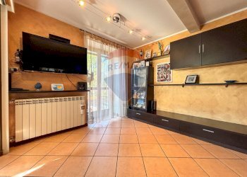 Ricezione / Lobby - Monolocale Via Torbole
 
13, Varese - foto 8