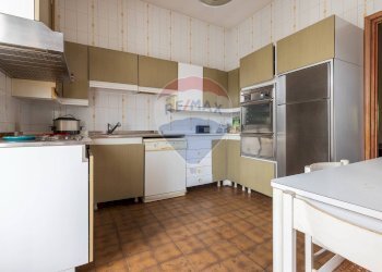 Cucina - Villa VIA CROCI MARIA
 
52, Induno Olona - foto 12