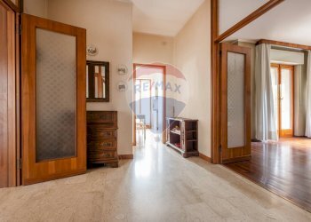 Hall / corridoio - Villa VIA CROCI MARIA
 
52, Induno Olona - foto 30