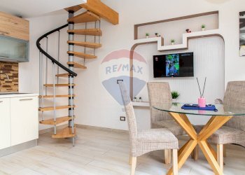 Sala da pranzo - Appartamento Via Ventimiglia
 
154, Catania - foto 22