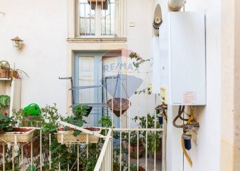 Balcone interno - Appartamento Via Ventimiglia
 
154, Catania - foto 63