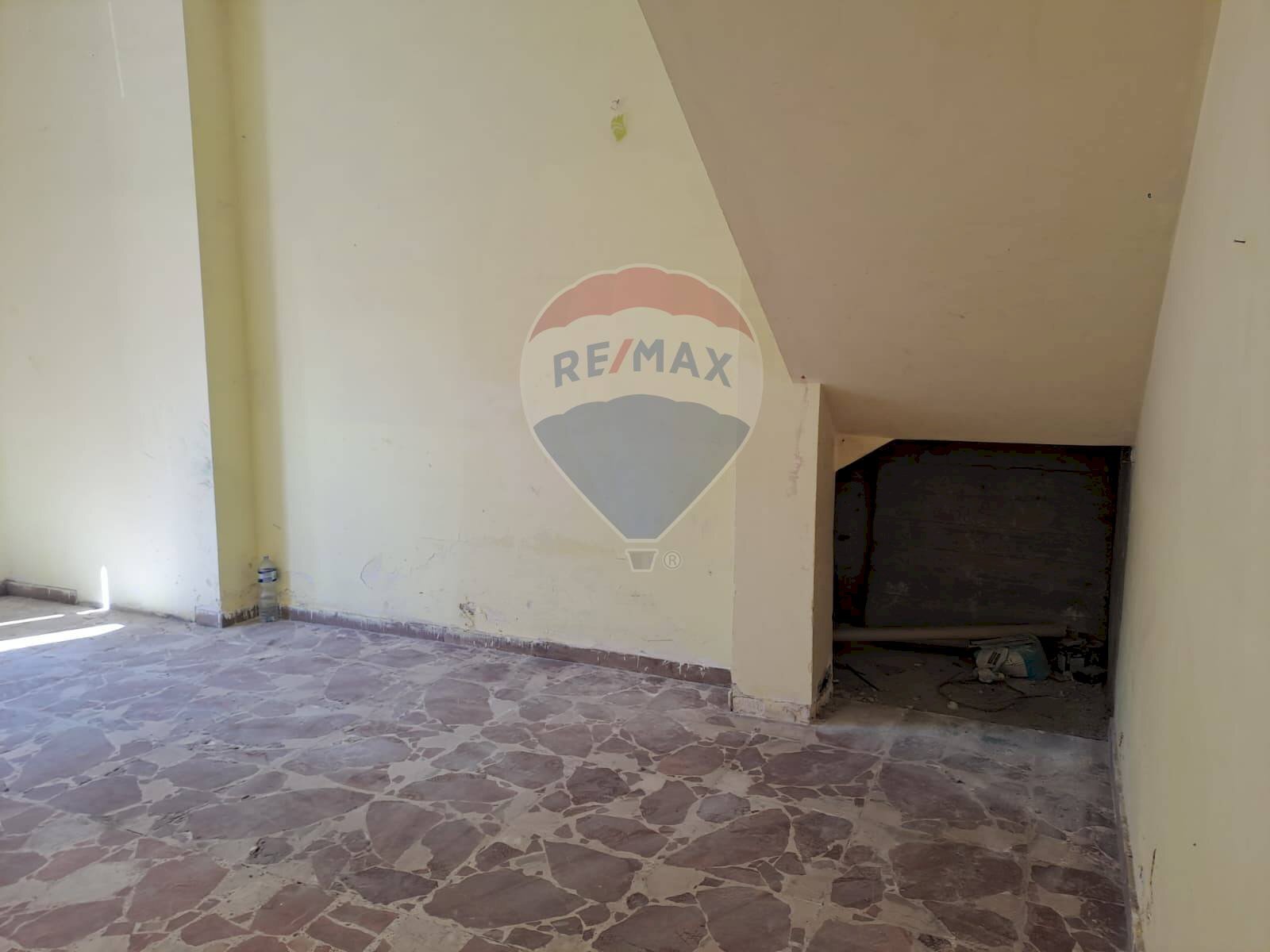 Stanza vuota - Casa indipendente via Calvario
65, Fiumefreddo di Sicilia - foto 2