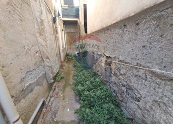 Giardino - Casa indipendente via Calvario
 
65, Fiumefreddo di Sicilia - foto 18