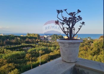 Dettagli - Villa Agnone bagni, Augusta - foto 2