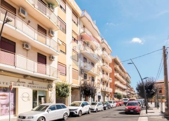 Edificio all\'aperto - Trilocale via Marconi
 
33, Gravina di Catania - foto 3