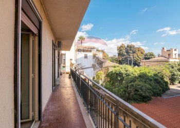 Balcone - Trilocale via Marconi
 
33, Gravina di Catania - foto 7