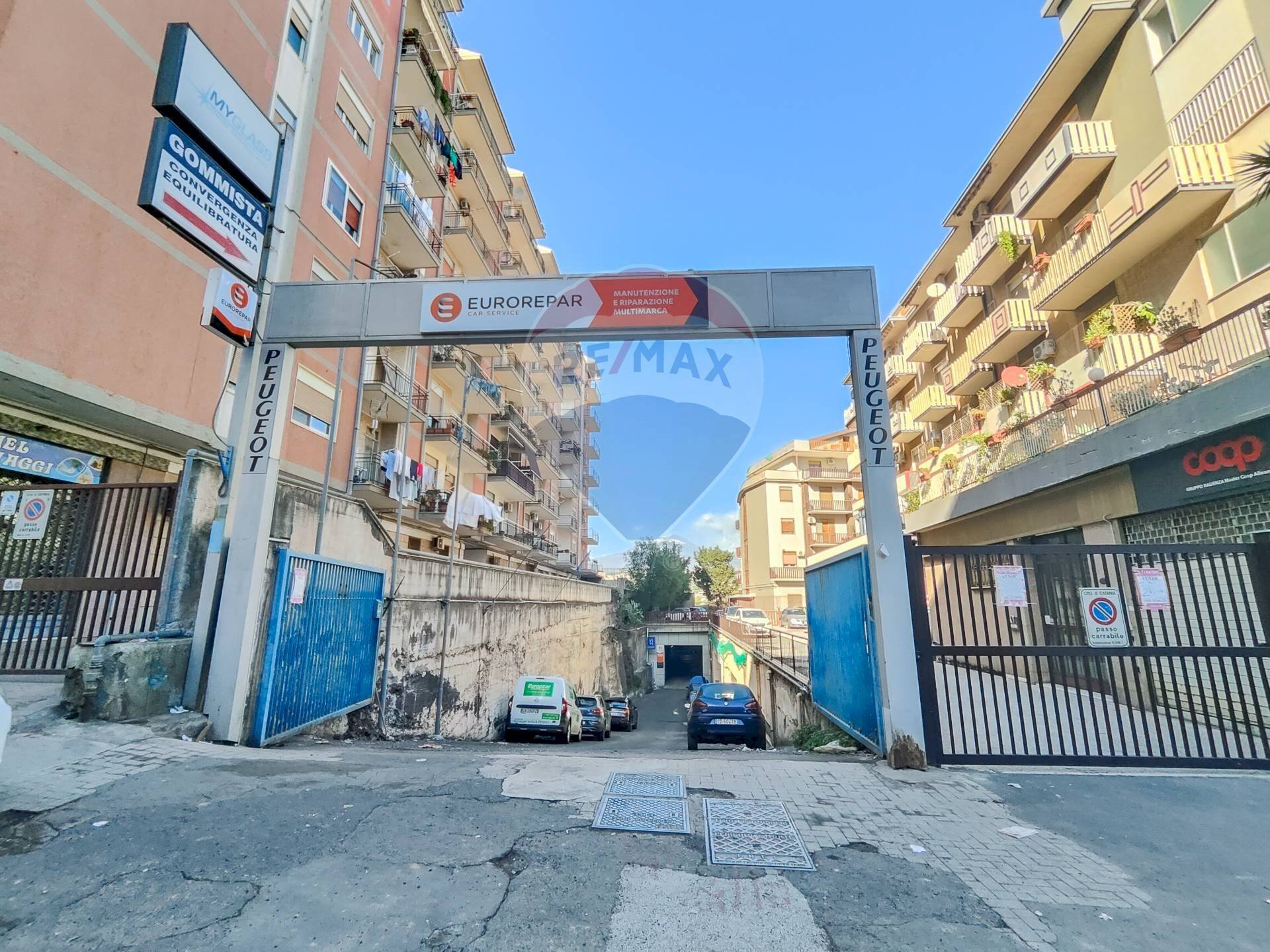 Edificio all\'aperto - Warehouse viale mario rapisardi
 
260, Catania - photo 1