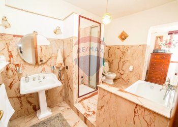 Bagno - Appartamento Via Generale Ciancio
 
10, Piazza Armerina - foto 9