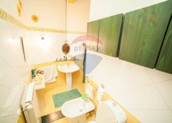 Bagno - Appartamento Via Generale Ciancio
 
10, Piazza Armerina - foto 10