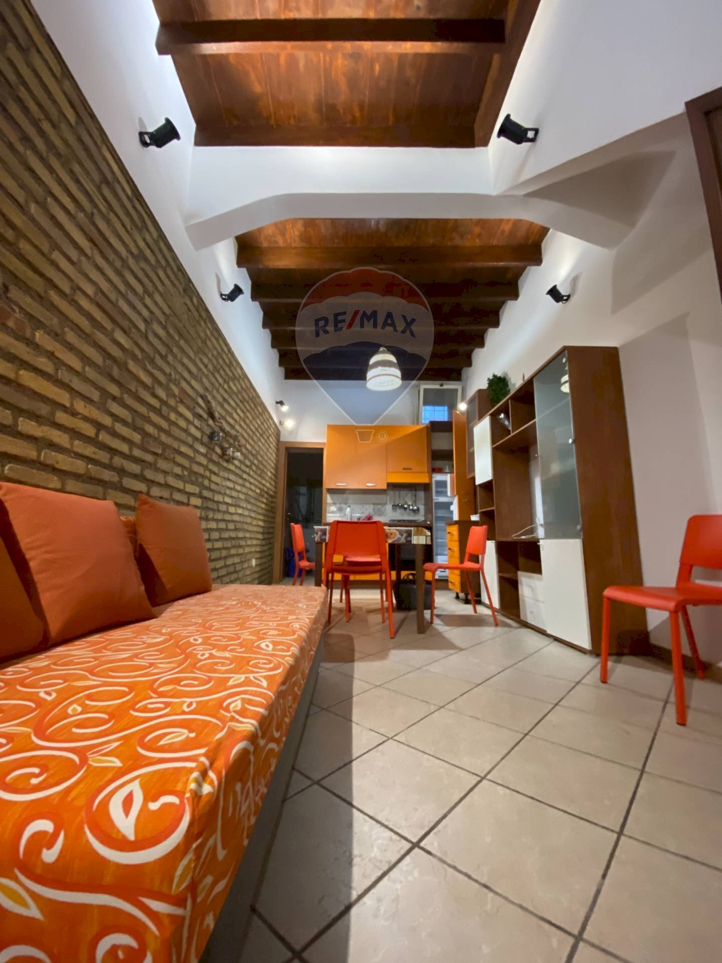 Camera / camera da letto - Casa indipendente via Cristofolo colombo
5, Sant'Alessio Siculo - foto 3