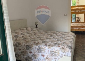 Camera / camera da letto - Casa indipendente via Cristofolo colombo
 
5, Sant'Alessio Siculo - foto 8