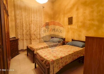 Camera / camera da letto - Quadrilocale VIA FRANCESCO CONFALONIERI
 
13, Catania - foto 3