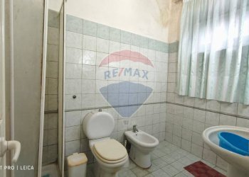 Bagno - Quadrilocale VIA FRANCESCO CONFALONIERI
 
13, Catania - foto 6