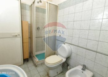 Bagno - Quadrilocale VIA FRANCESCO CONFALONIERI
 
13, Catania - foto 9