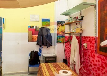 Bagno - Attività Commerciale Piazza Abramo Lincoln
 
4, Catania - foto 14