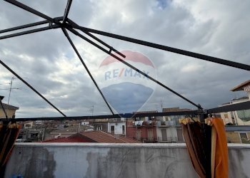 Edificio all\'aperto - Appartamento Via Pedara
 
11, Catania - foto 4