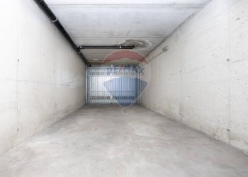 Parcheggio - Locale Commerciale Via Alessandro Manzoni
 
14, Seveso - foto 17