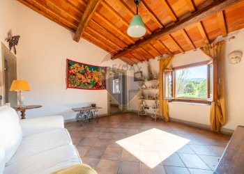 Soggiorno - Casa semi indipendente Località Olmo
 
116, Reggello - foto 8