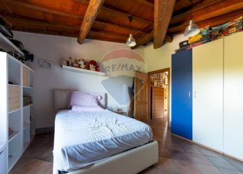 Camera / camera da letto - Casa semi indipendente Località Olmo
 
116, Reggello - foto 14