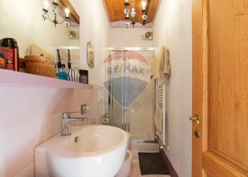 Bagno - Casa semi indipendente Località Olmo
 
116, Reggello - foto 23