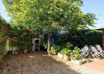 Giardino - Casa semi indipendente Località Olmo
 
116, Reggello - foto 24