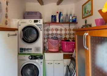 Lavanderia - Casa semi indipendente Località Olmo
 
116, Reggello - foto 28